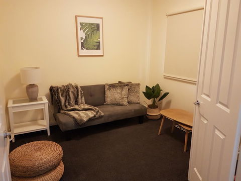 Healesville House - Fig Tree House - Tourism Guide 9