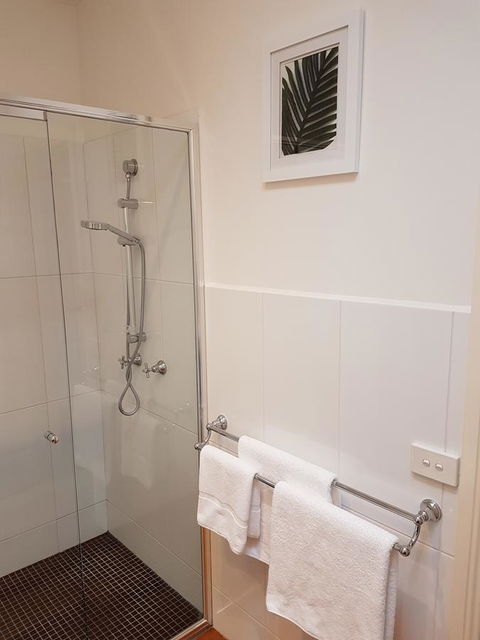 Healesville House - Fig Tree House - Tourism Guide 13