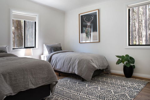 Bodhi Daylesford - Travel Agents 13
