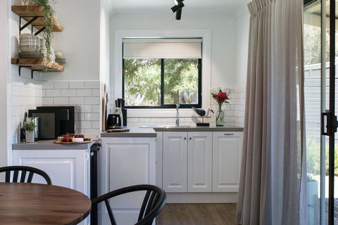 Bodhi Daylesford - Travel Agents 11