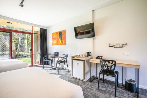 Nightcap At York On Lilydale - Travel Search 16