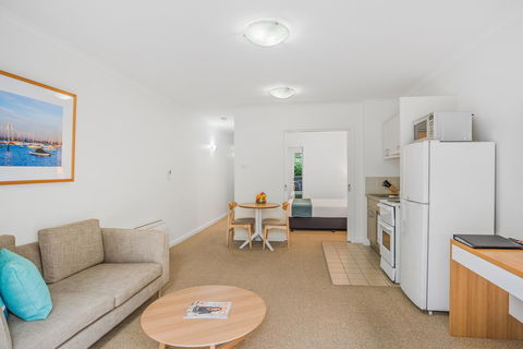 Aligned Corporate Residences Williamstown - Travel Agents 21