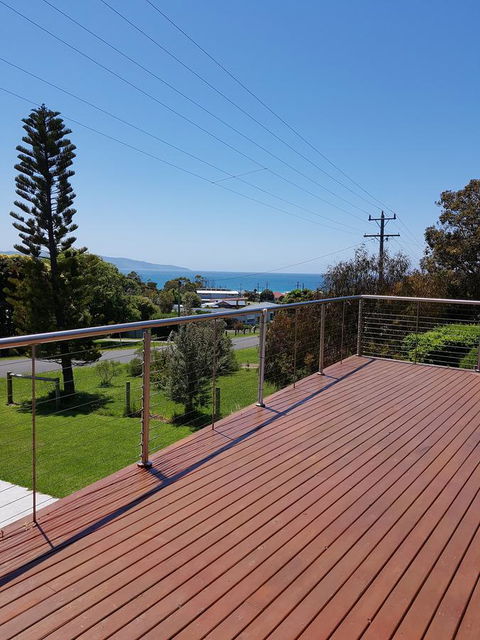 Beach Retreat Apartment Marengo - Tourism Guide 0