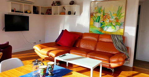 Beach Retreat Apartment Marengo - Tourism Guide 6