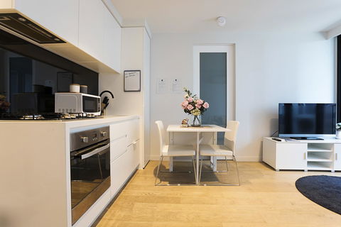 Ali & Hill Accommodation@lighthouse - Tourism Guide 4