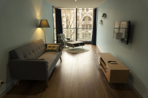 Stunning Home In Melbourne CBD - Tourism Guide 0