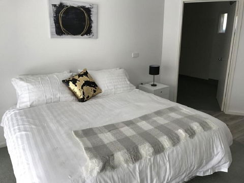 Mibnb Geelong CBD - Travel Agents 0