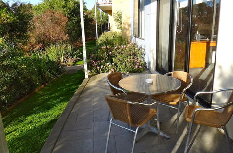 Quest Frankston - Travel Agents 7