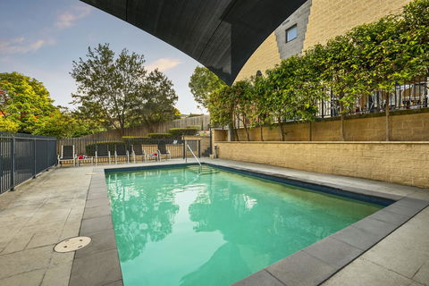 Quest Frankston - Travel Agents 4