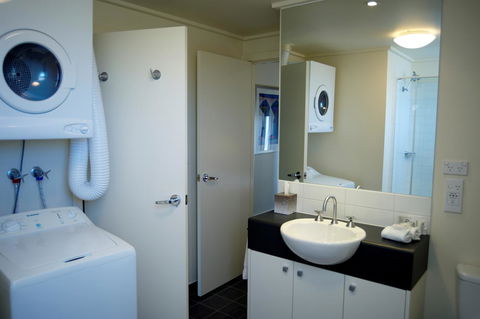 Quest Frankston - Travel Agents 8