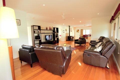 Lithgow Falls Marysville - Travel Agents 4