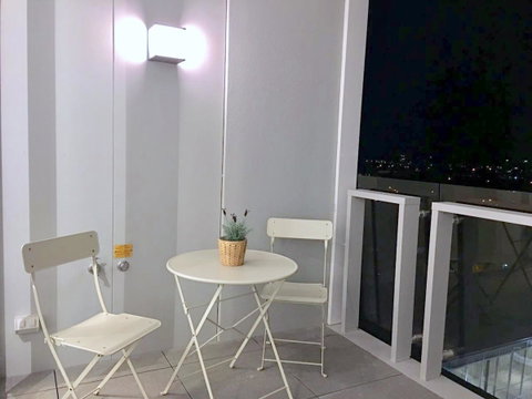Fawkner Apartment Bay-view 4 - Tourism Guide 6