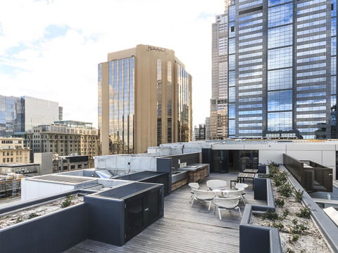 Mono Two On Flinders Street - Tourism Guide 12