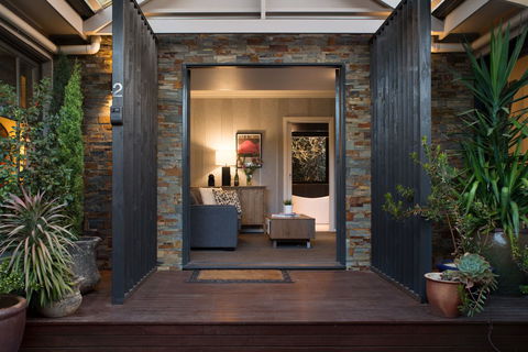 East Street Daylesford - Travel Agents 6