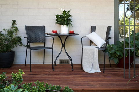 East Street Daylesford - Travel Agents 21