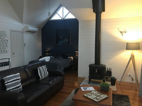 Two Truffles Cottages - Travel Search 12