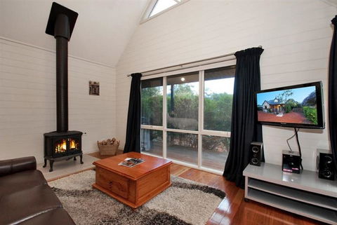 Two Truffles Cottages - Travel Search 13