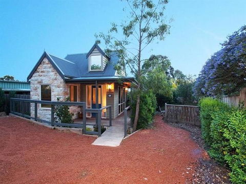Two Truffles Cottages - Travel Search 8