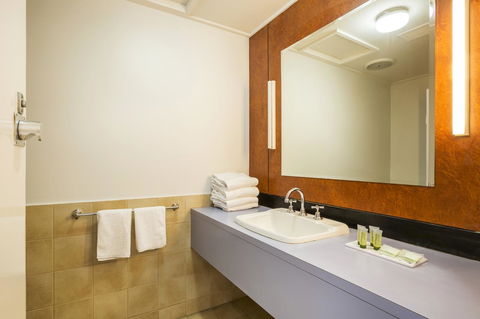 Burvale Hotel - Travel Search 35