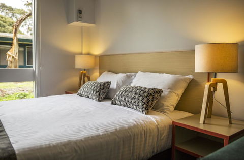 Burvale Hotel - Travel Search 31