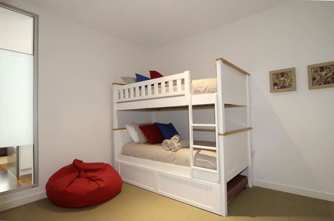 C-Scape Water Front Apartment - Tourism Guide 7