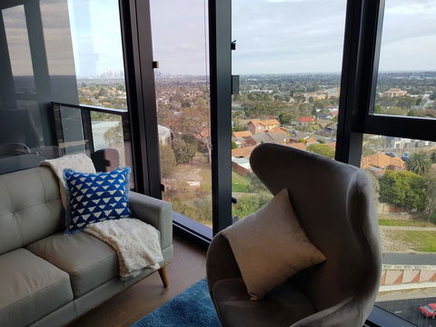 Ivanhoe Apartments - Tourism Guide 16