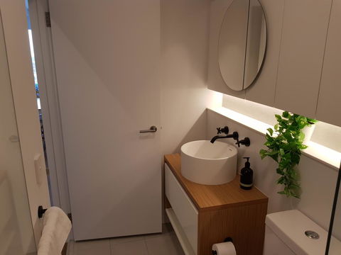 Ivanhoe Apartments - Tourism Guide 24