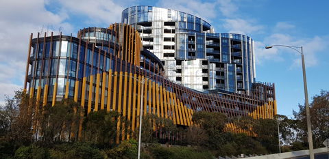 Ivanhoe Apartments - Tourism Guide 13
