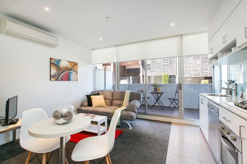 Complete Host The River Apartments - Travel Search 5