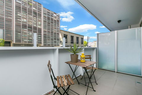 Complete Host The River Apartments - Travel Search 4