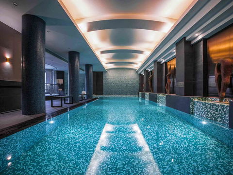 Quay West Suites Melbourne - Tourism Guide 3