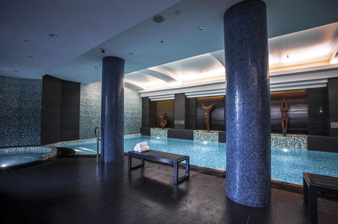 Quay West Suites Melbourne - Tourism Guide 10