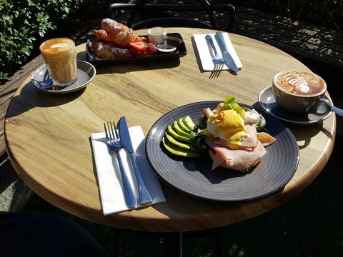 Quay West Suites Melbourne - Tourism Guide 16