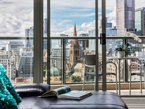Quay West Suites Melbourne - Tourism Guide 40
