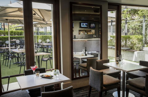 Quay West Suites Melbourne - Tourism Guide 24