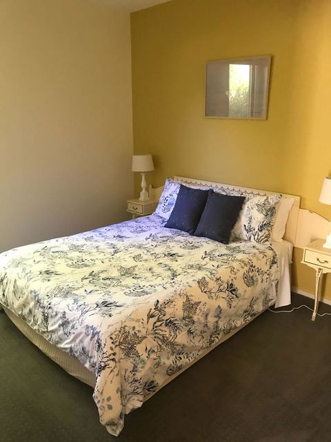 Lakeside Conti Villas - Travel Agents 10