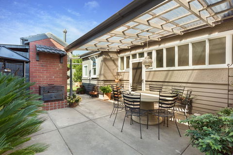 HogmortHomes Neale Street - Tourism Guide 11