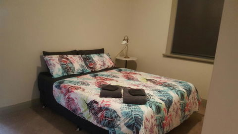 HogmortHomes Neale Street - Tourism Guide 3