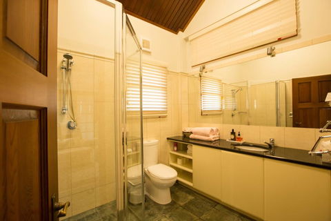 The Block Vista B&B - Travel Agents 2