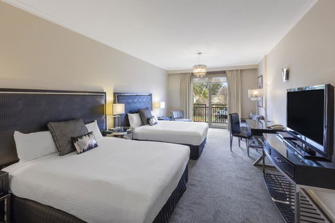 The Carrington Hotel - Travel Agents 1