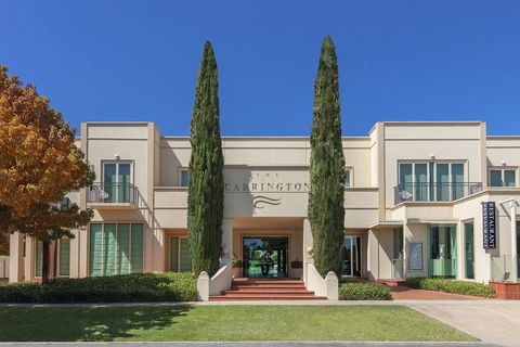 The Carrington Hotel - Travel Agents 0
