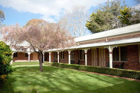 The Carrington Inn - Bungendore - Travel Agents 0