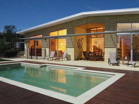 The Chocolate Lily Bed & Breakfast - Travel Search 0