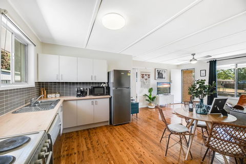 The Cowhide Cabin - Comfy, Family Friendly Stays In Toowoomba - Cruises Travel 2