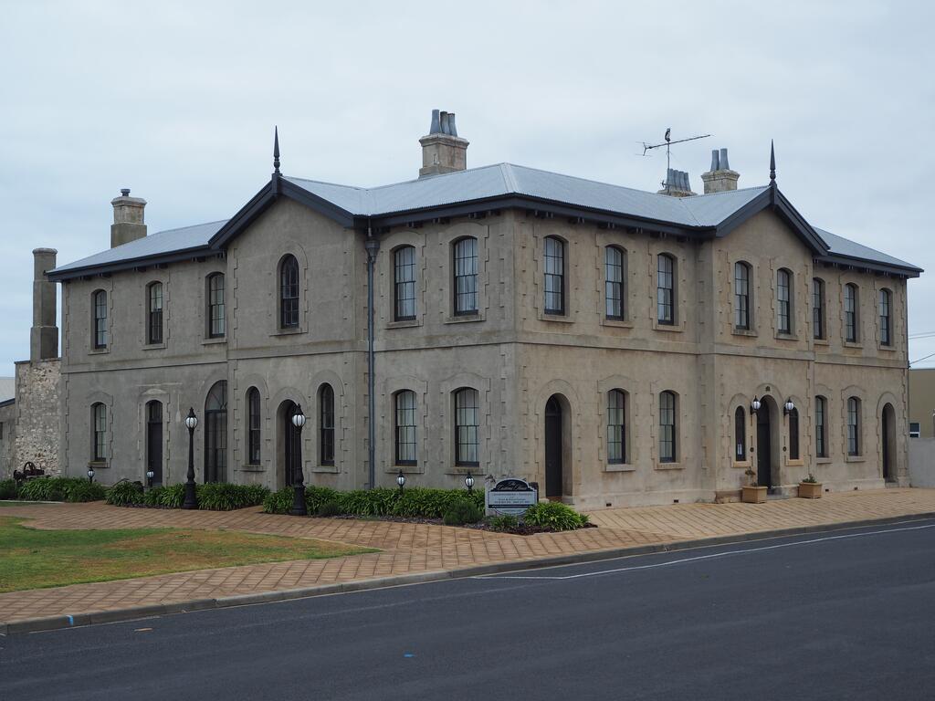 Port Macdonnell SA Travel Search