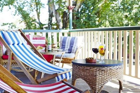 The Daylesford Hotel - Tourism Guide 0