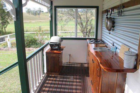 The Dollhouse Cottage - Travel Search 3
