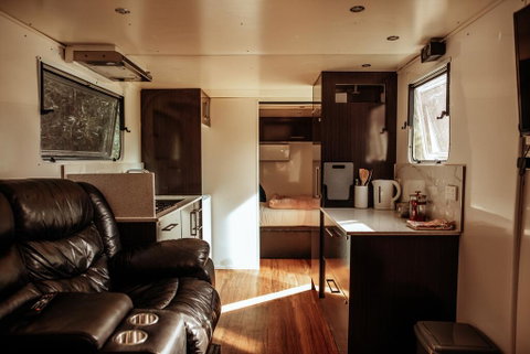The Grampians Caravan - Tourism Guide 0