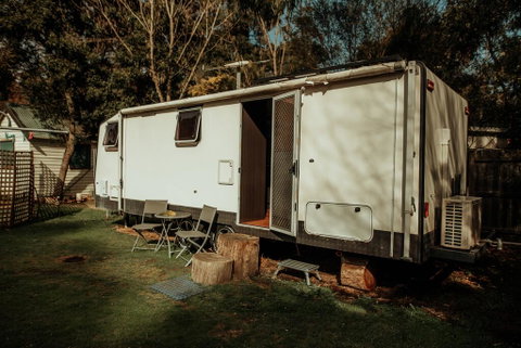 The Grampians Caravan - Tourism Guide 1