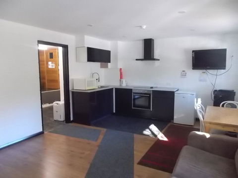 The Granny Flat - Cruises Travel 3